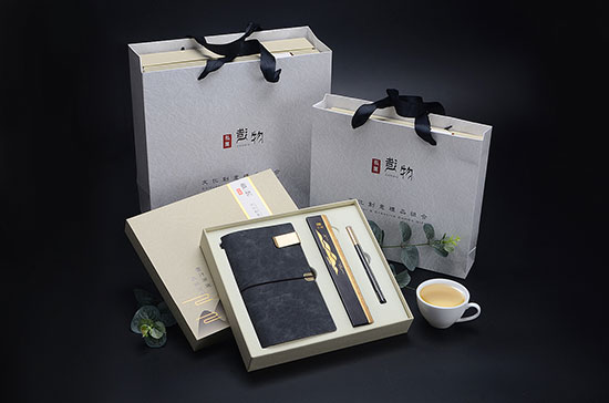 成都定制精裝禮盒制作費(fèi)會(huì)不會(huì)很貴呢？